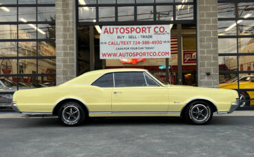 Oldsmobile-Cutlass-1967-Yellow-White-71624-1