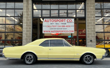 Oldsmobile-Cutlass-1967-Yellow-White-71624-2