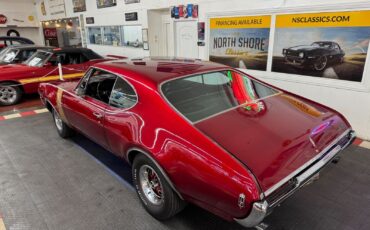 Oldsmobile-Cutlass-1968-Red-Black-0-2