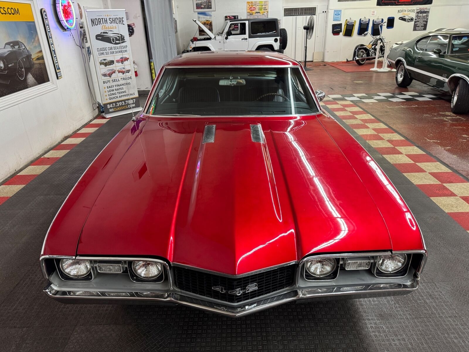 Oldsmobile-Cutlass-1968-Red-Black-0-4