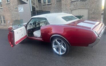 Oldsmobile-Cutlass-1969-red-73225-2