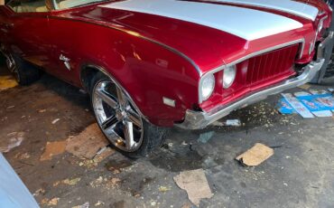 Oldsmobile-Cutlass-1969-red-73225-3