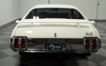 Oldsmobile-Cutlass-1970-White-Gold-18038-8