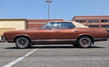 Oldsmobile-Cutlass-1971-62764-2