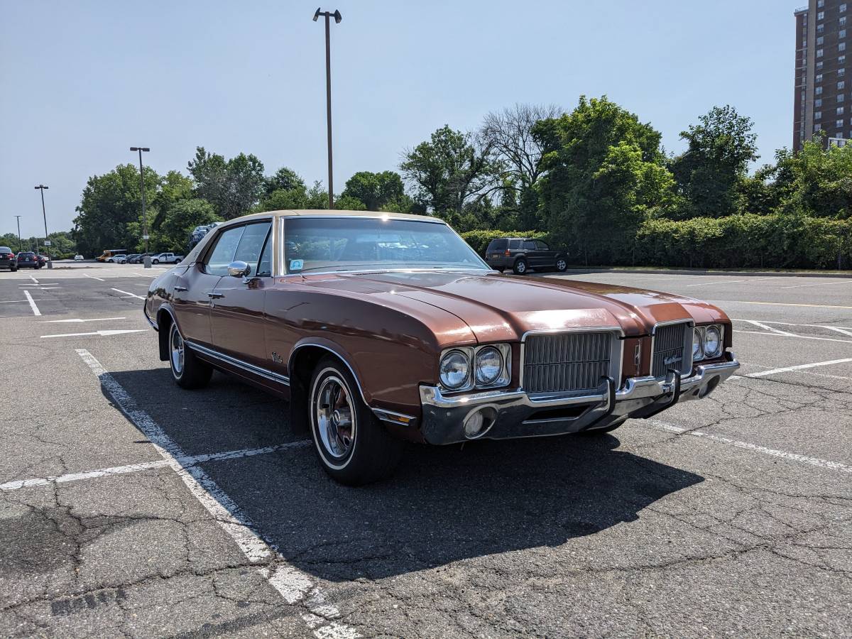 Oldsmobile-Cutlass-1971-62764-7