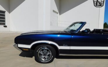 Oldsmobile-Cutlass-1972-Blue-Black-62103-5