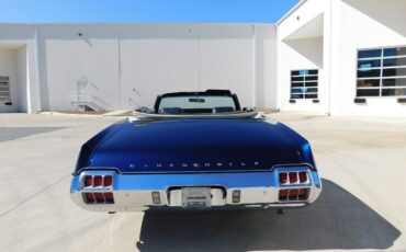 Oldsmobile-Cutlass-1972-Blue-Black-62103-9