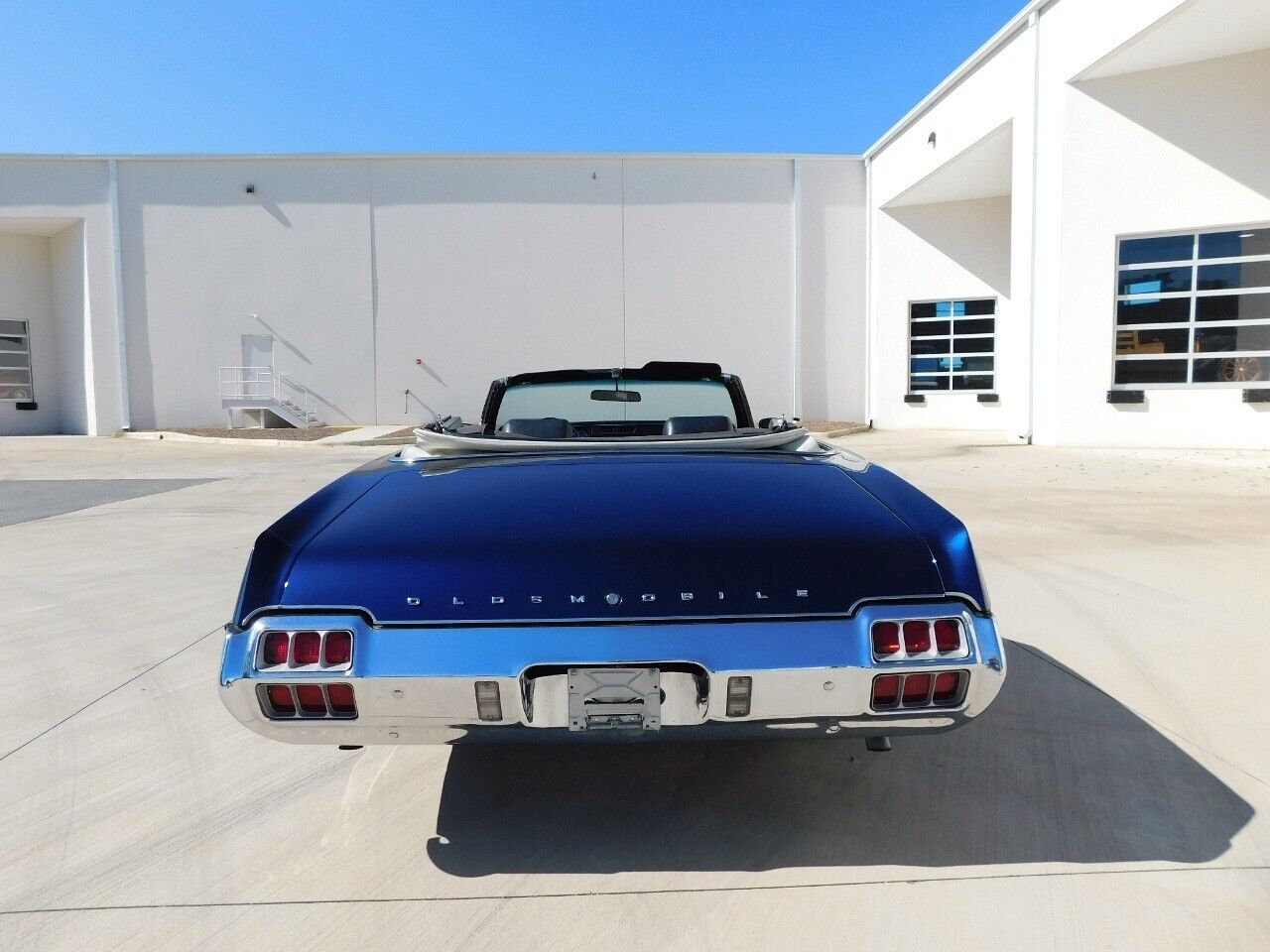 Oldsmobile-Cutlass-1972-Blue-Black-62103-9