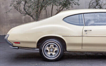 Oldsmobile-Cutlass-1972-White-Other-Color-0-10