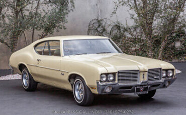 Oldsmobile Cutlass  year1}