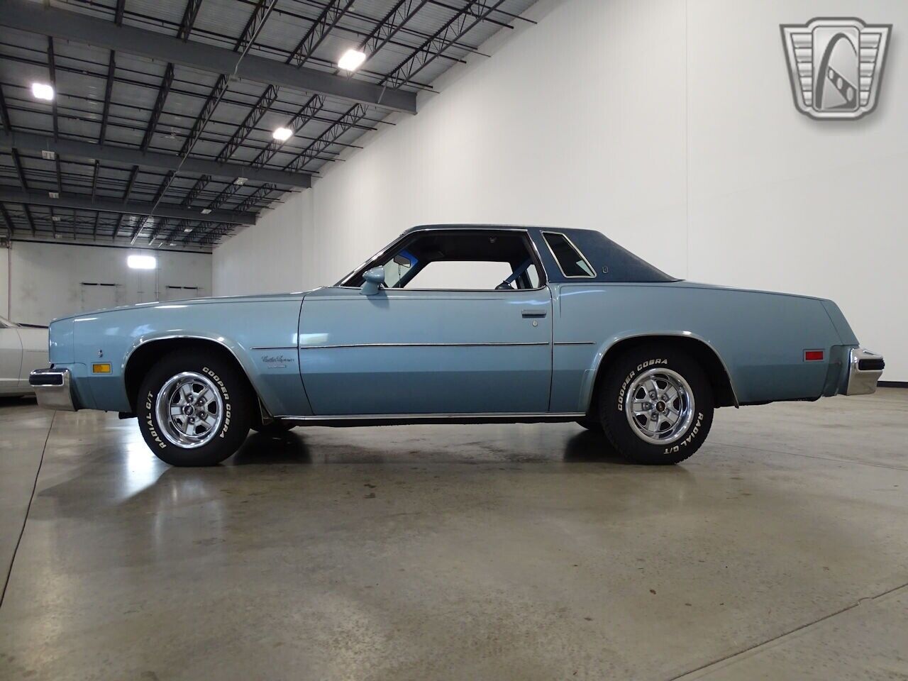 Oldsmobile-Cutlass-1976-Blue-Blue-56544-5