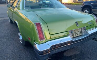 Oldsmobile-Cutlass-1976-green-64374-4