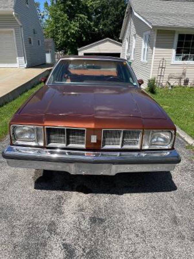 Oldsmobile-Cutlass-1978-brown-93342-4