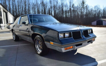 Oldsmobile-Cutlass-1986-Blue-Blue-20060-1