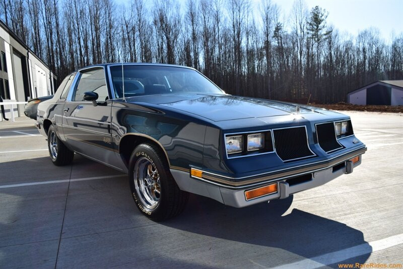 Oldsmobile-Cutlass-1986-Blue-Blue-20060-1