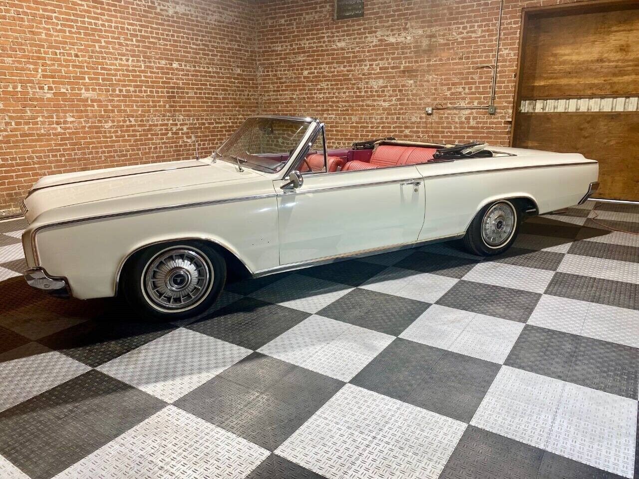 Oldsmobile-Cutlass-Cabriolet-1964-White-Red-147704-6