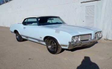 Oldsmobile Cutlass  year1}