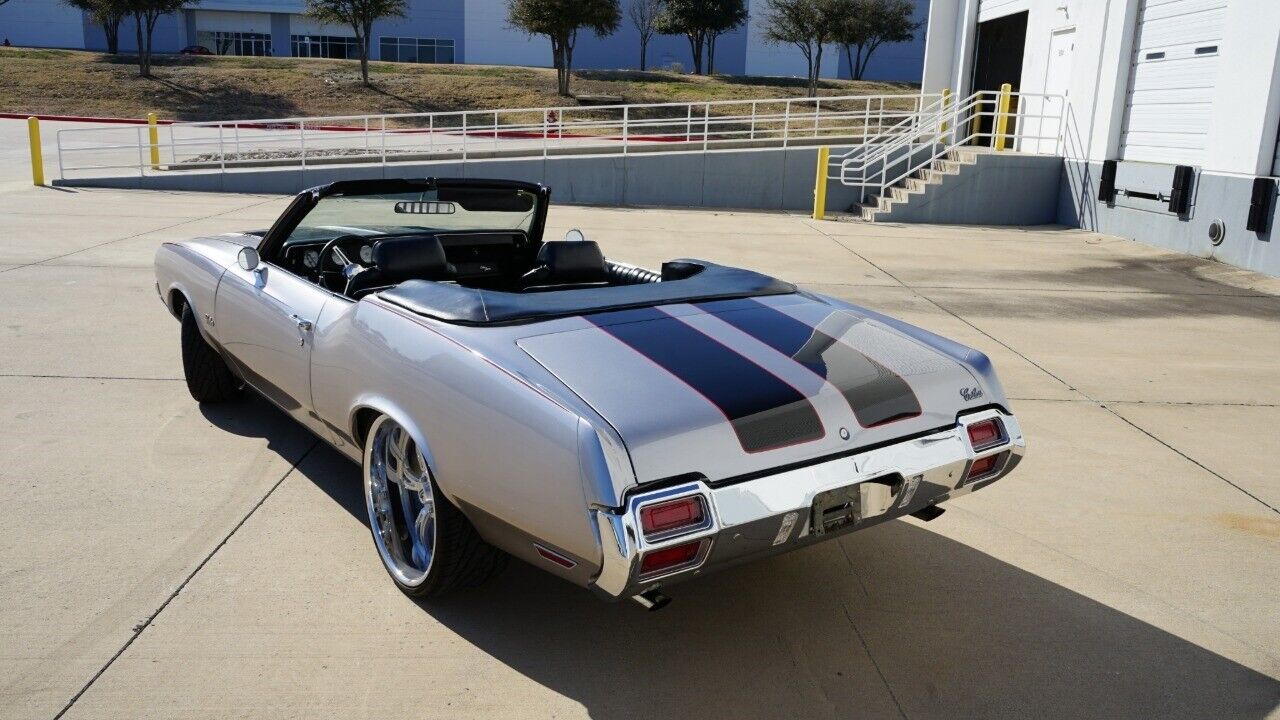 Oldsmobile-Cutlass-Cabriolet-1971-Silver-Black-30758-3