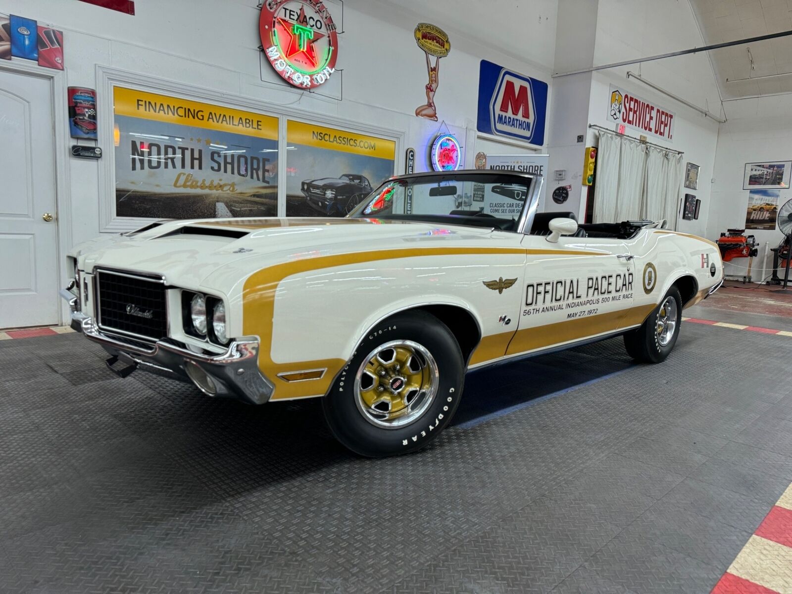 Oldsmobile-Cutlass-Cabriolet-1972-White-Black-0-1