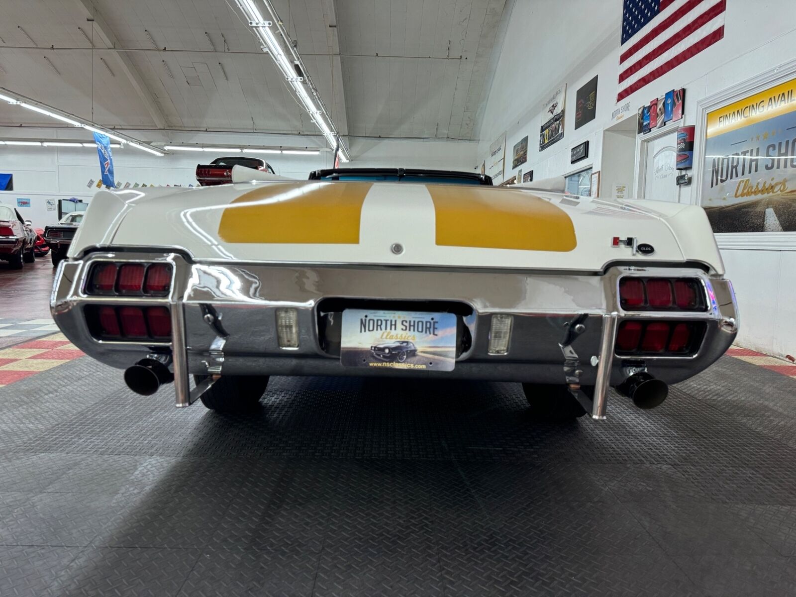 Oldsmobile-Cutlass-Cabriolet-1972-White-Black-0-20