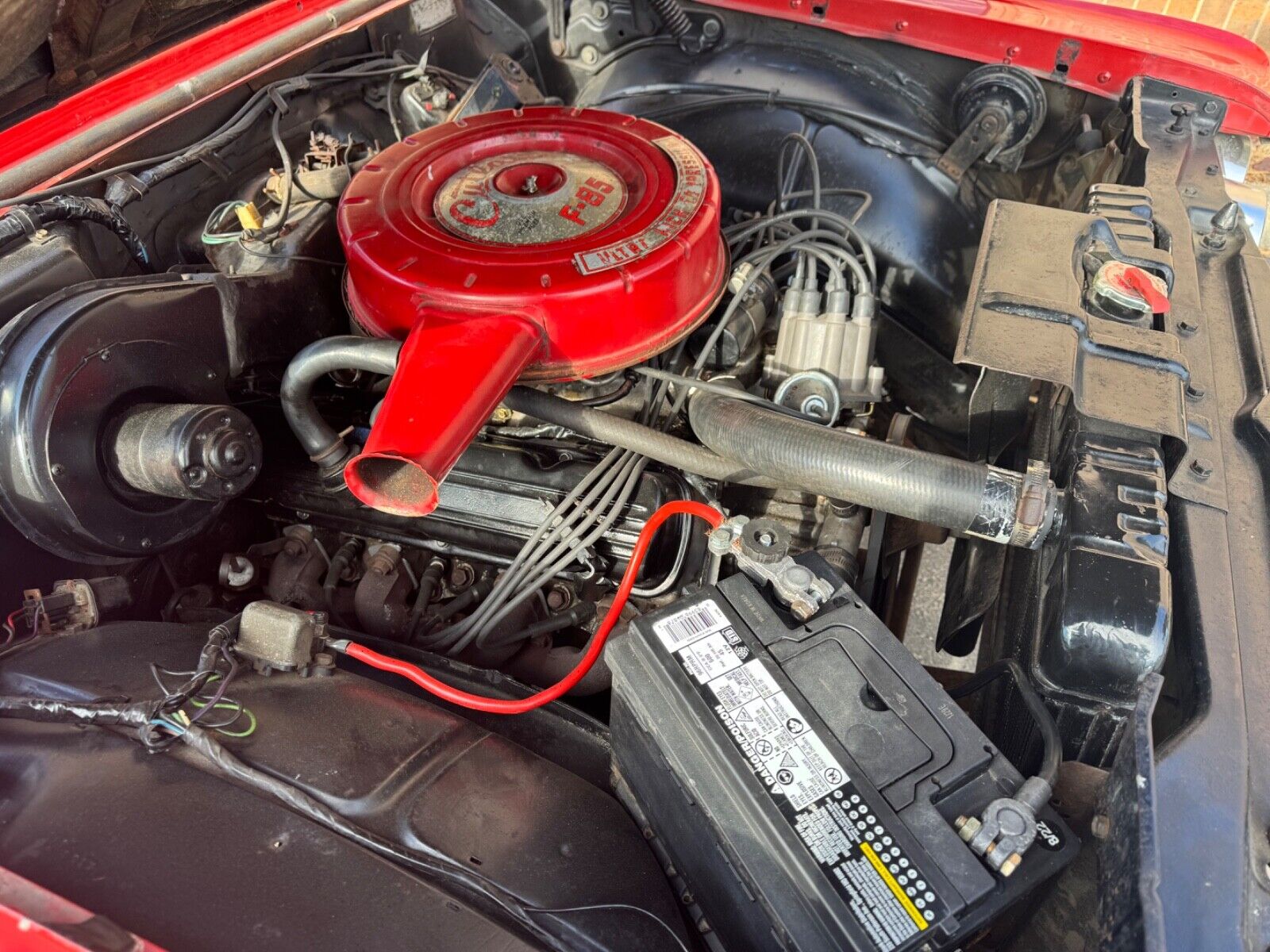 Oldsmobile-Cutlass-Coupe-1963-Red-116834-15