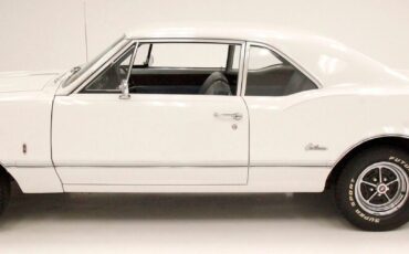 Oldsmobile-Cutlass-Coupe-1966-White-Blue-66868-2