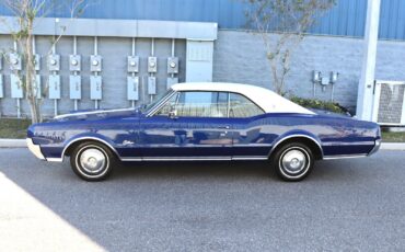 Oldsmobile-Cutlass-Coupe-1967-Blue-White-96802-1