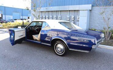 Oldsmobile-Cutlass-Coupe-1967-Blue-White-96802-17