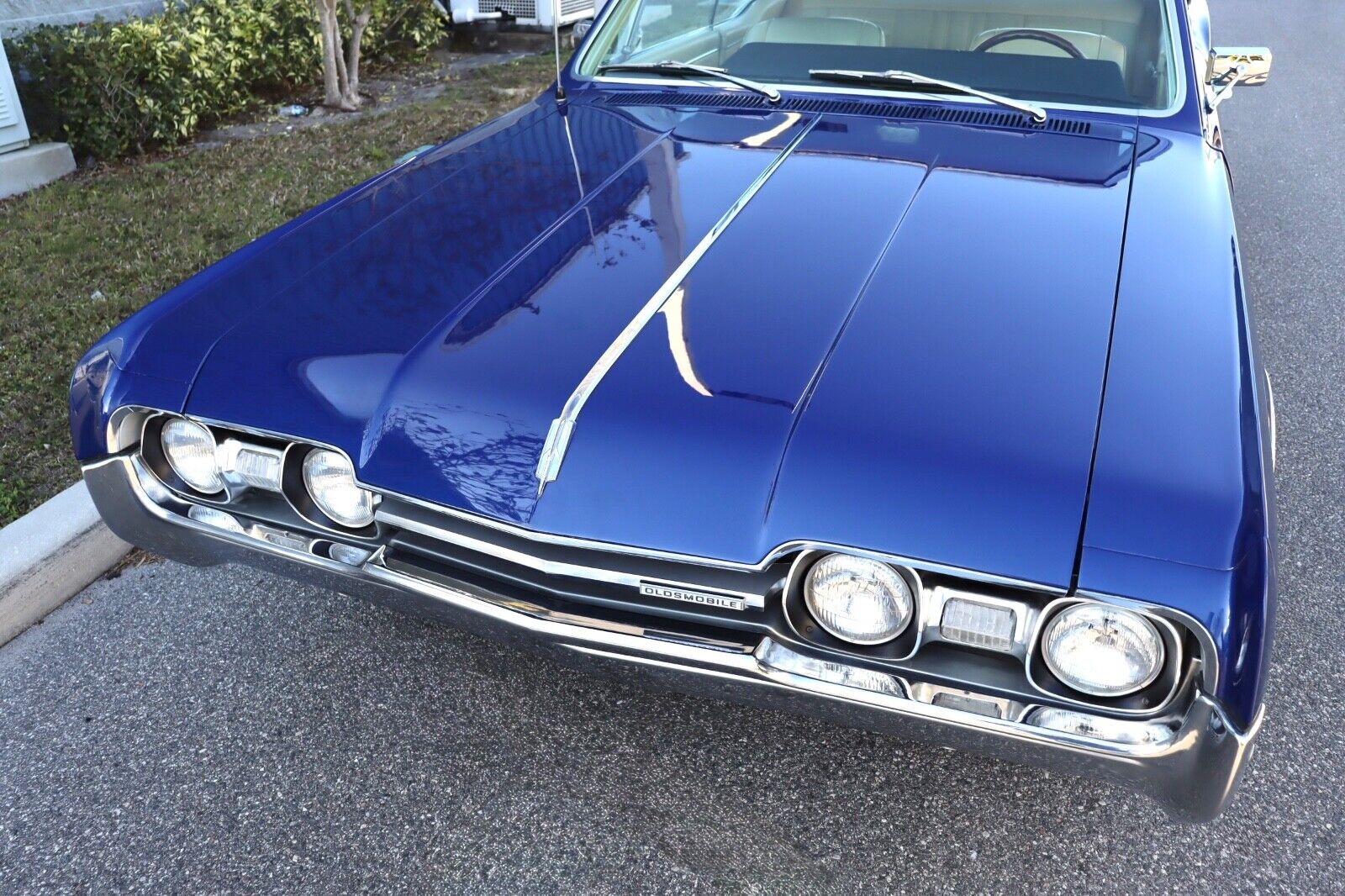 Oldsmobile-Cutlass-Coupe-1967-Blue-White-96802-6