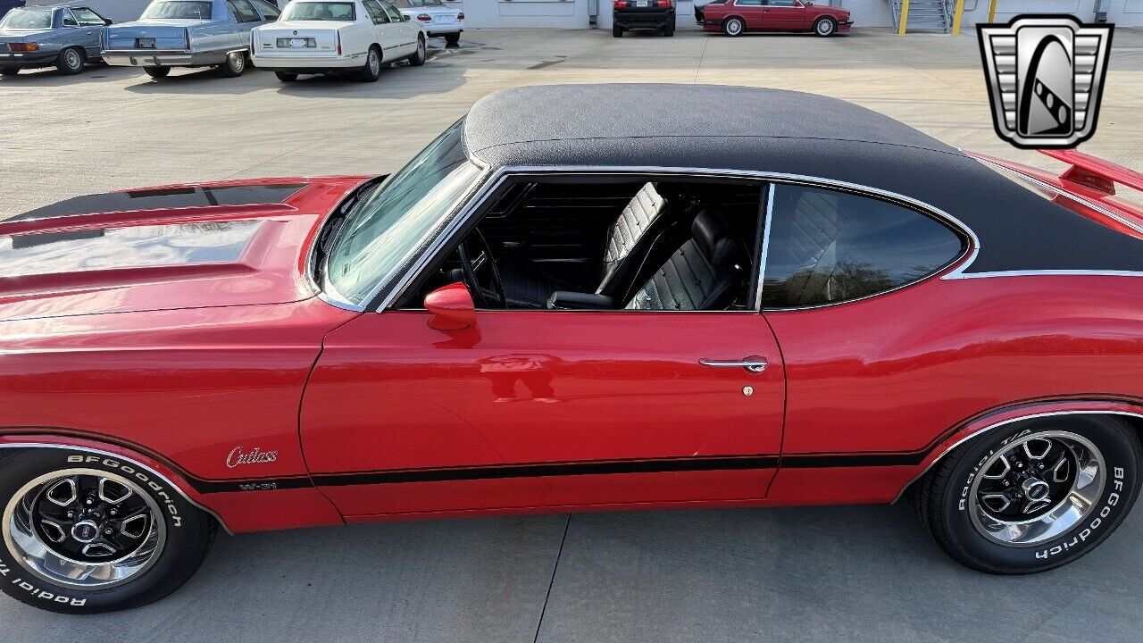 Oldsmobile-Cutlass-Coupe-1970-Red-Black-100104-4