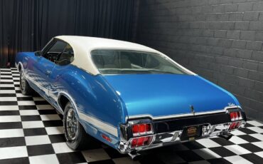 Oldsmobile-Cutlass-Coupe-1972-Blue-White-0-3