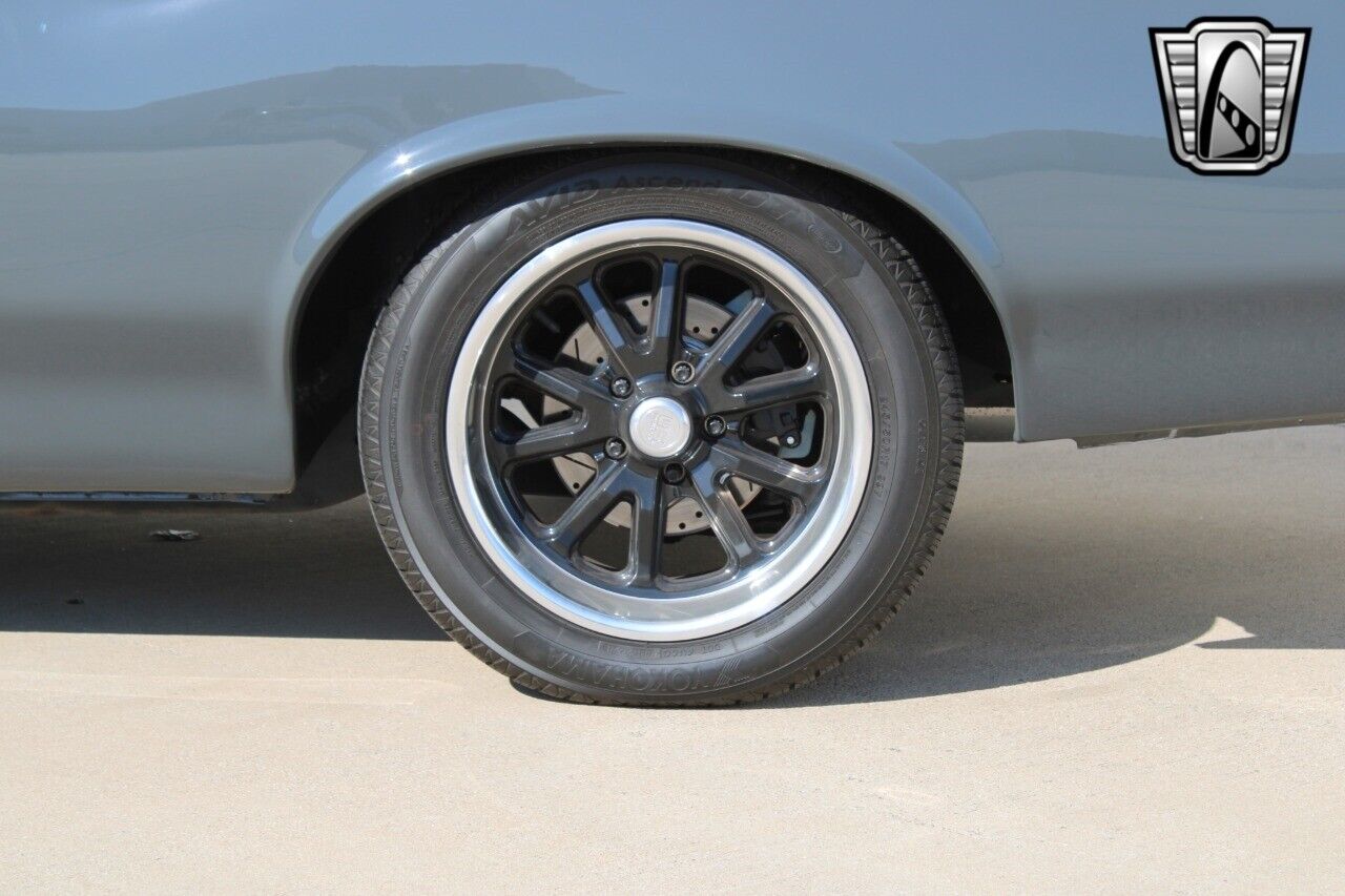 Oldsmobile-Cutlass-Coupe-1972-Gray-Black-488-9