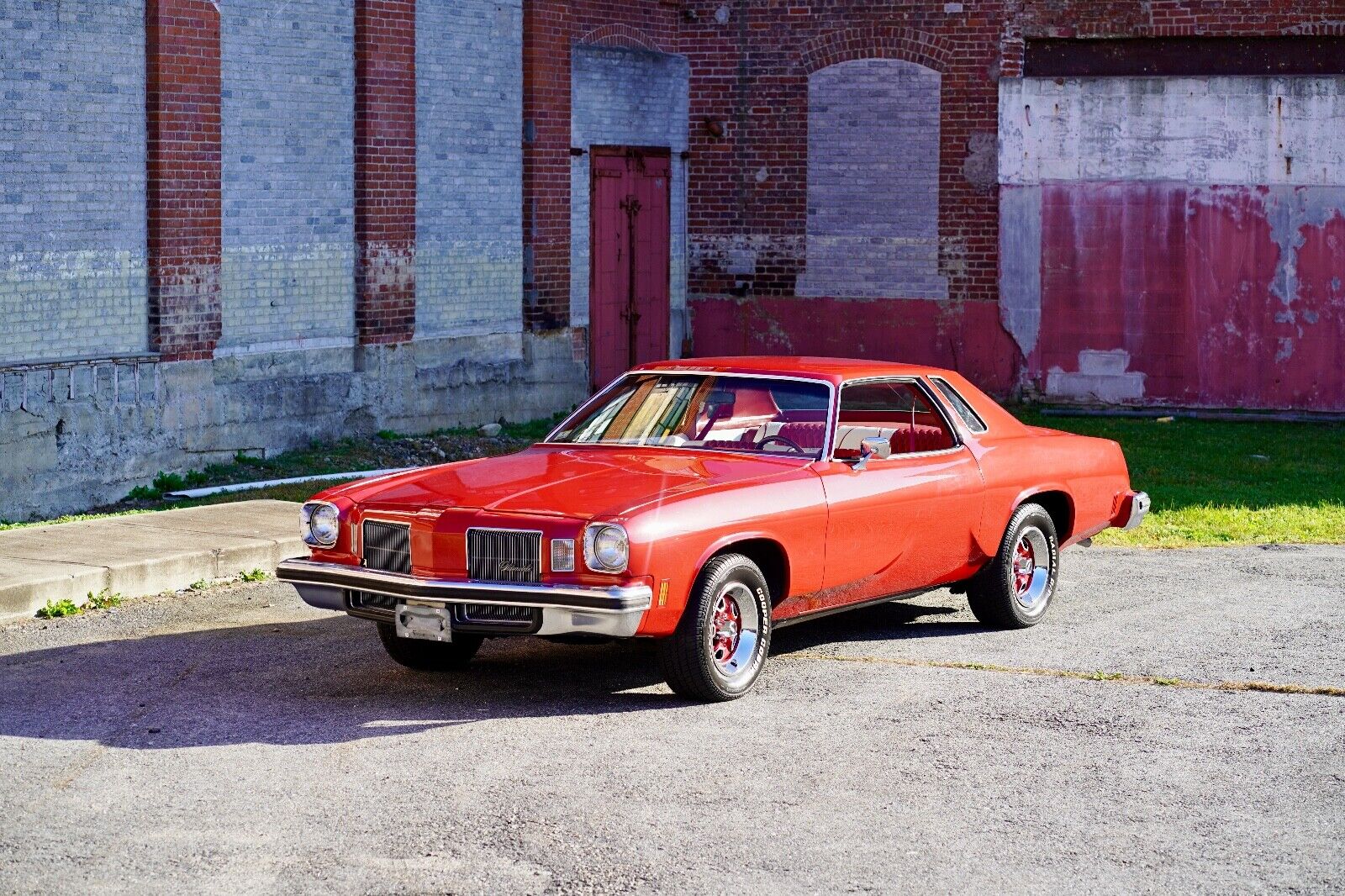 Oldsmobile-Cutlass-Coupe-1974-Red-Red-8047-5