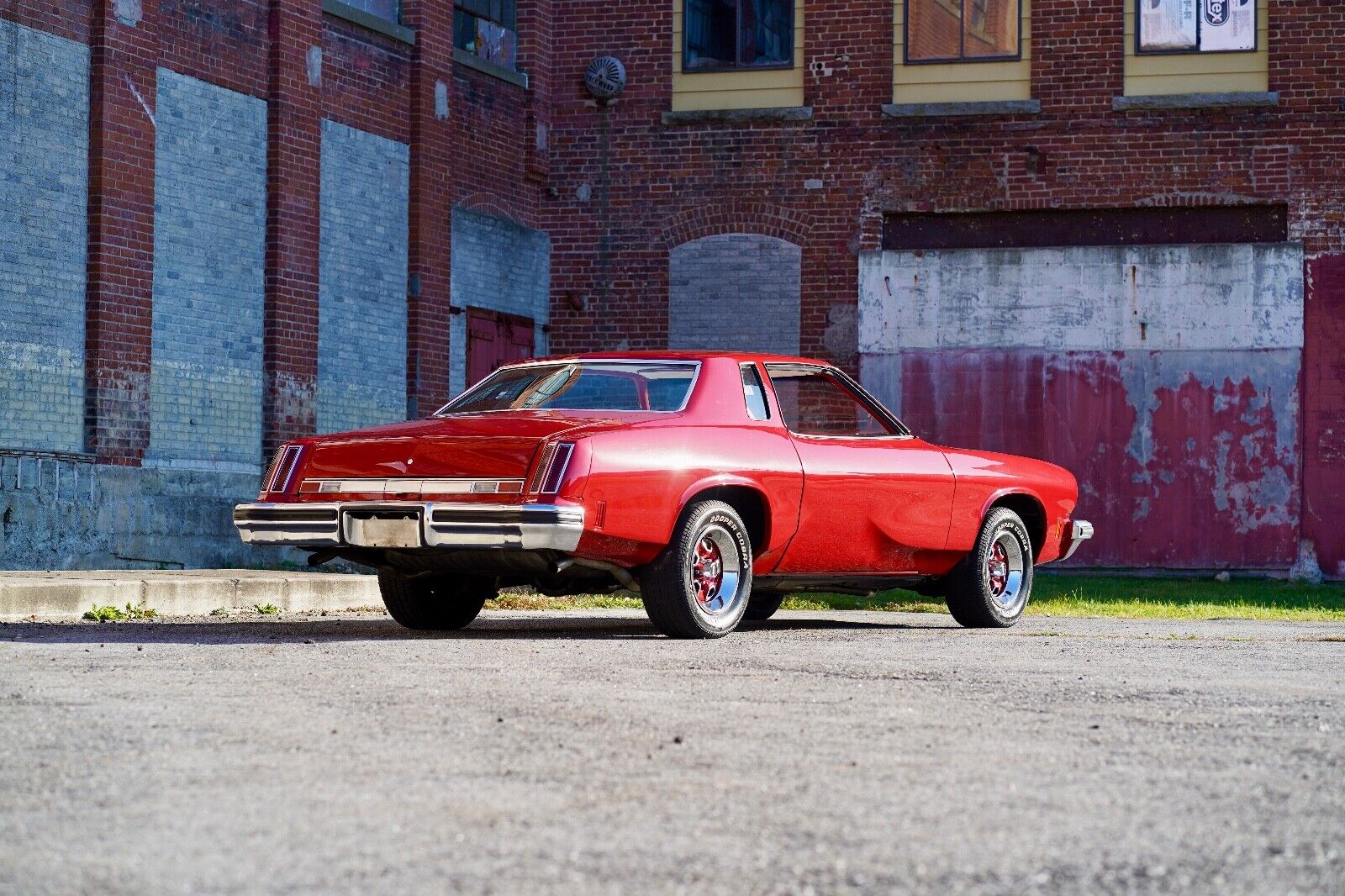 Oldsmobile-Cutlass-Coupe-1974-Red-Red-8047-8