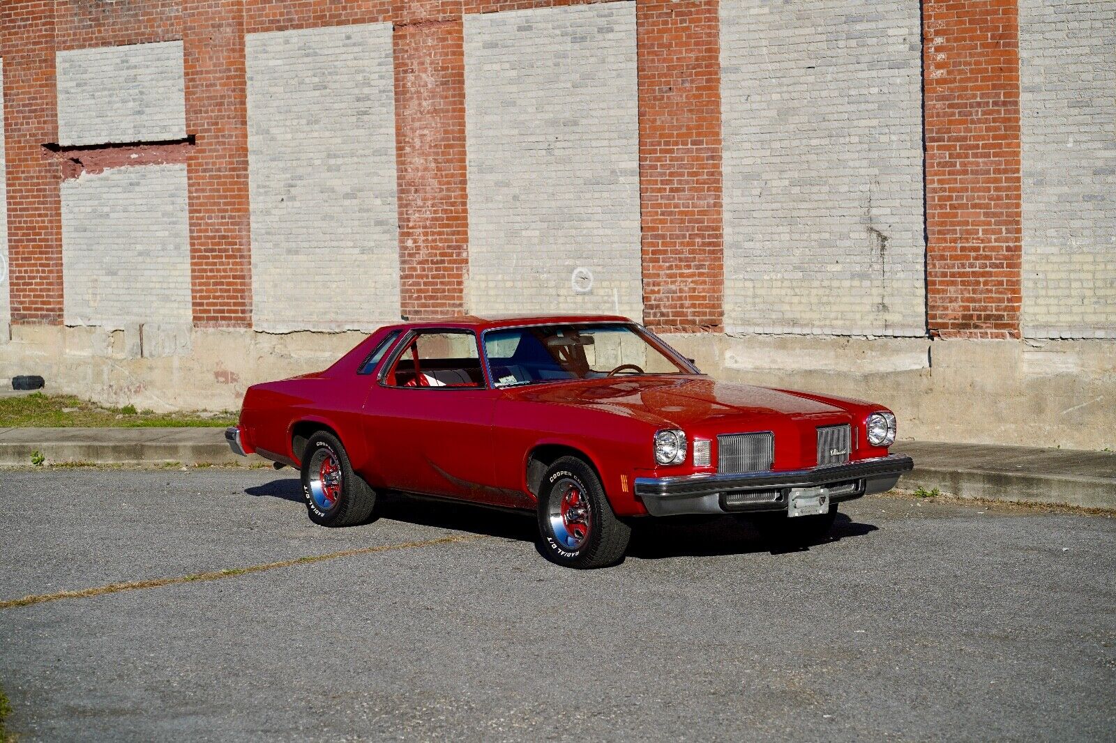 Oldsmobile-Cutlass-Coupe-1974-Red-Red-8047-9