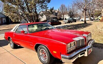 Oldsmobile Cutlass Coupe 1976 à vendre