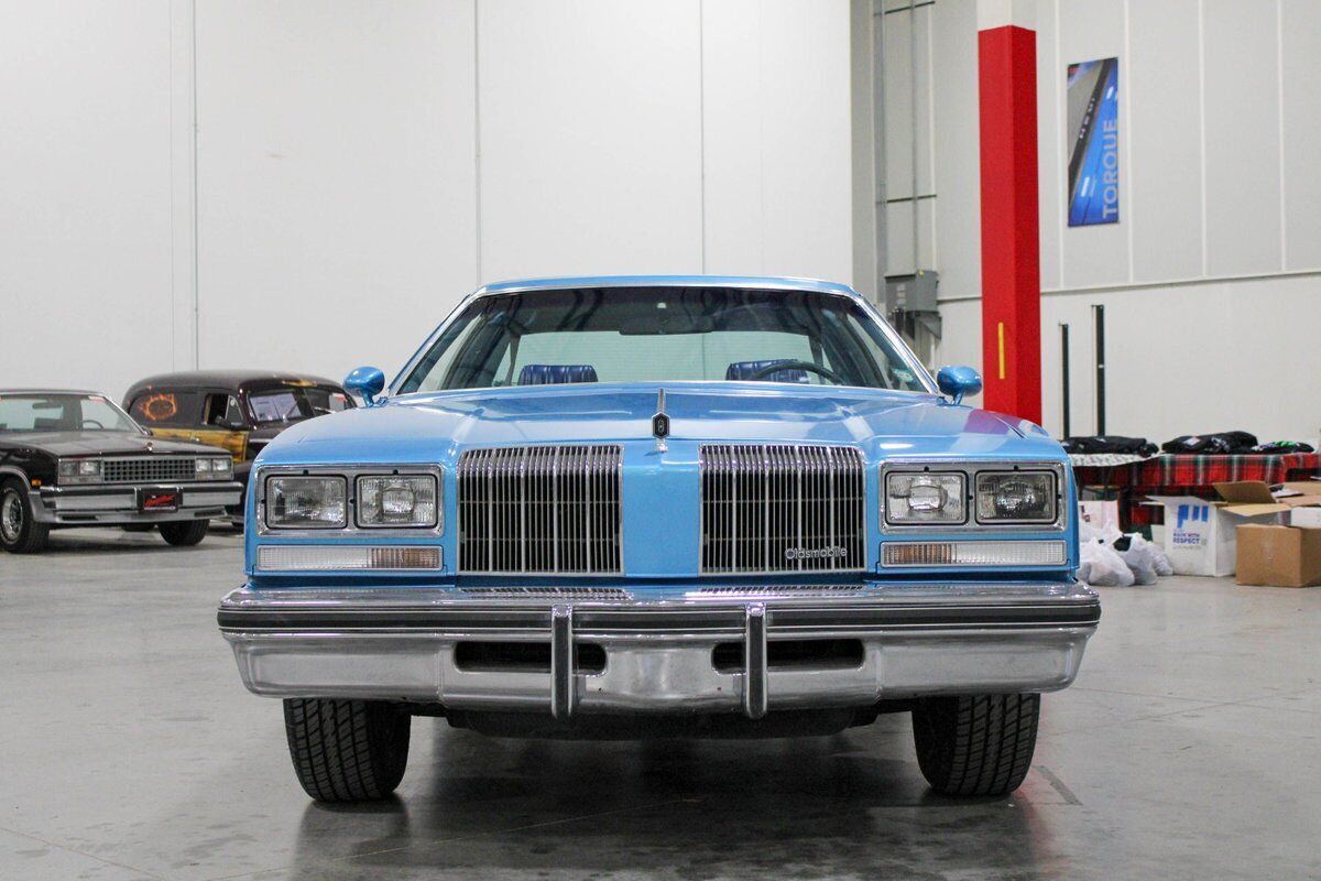 Oldsmobile-Cutlass-Coupe-1977-Blue-Blue-21404-7