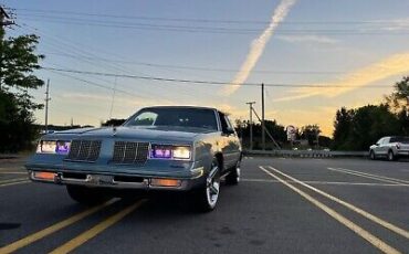 Oldsmobile-Cutlass-Coupe-1985-Blue-Blue-202777-1