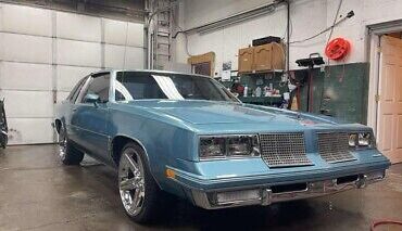 Oldsmobile-Cutlass-Coupe-1985-Blue-Blue-202777-12