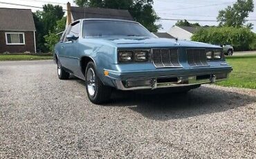 Oldsmobile-Cutlass-Coupe-1985-Blue-Blue-202777-13