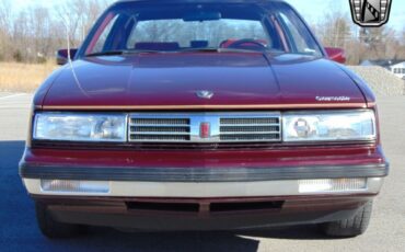 Oldsmobile-Cutlass-Coupe-1988-Burgundy-Burgundy-101175-2