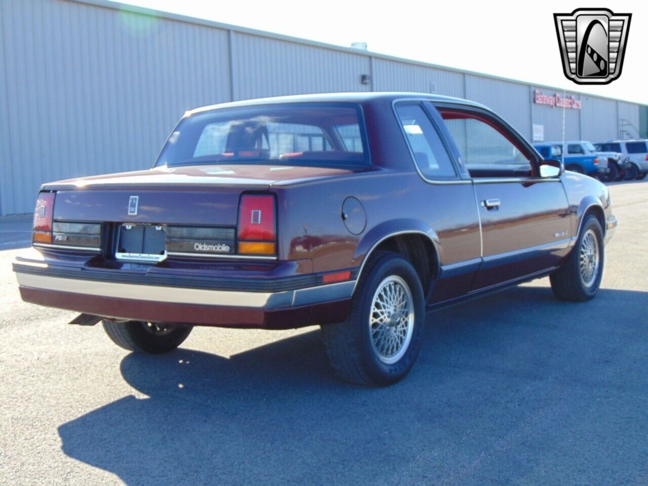 Oldsmobile-Cutlass-Coupe-1988-Burgundy-Burgundy-101175-7