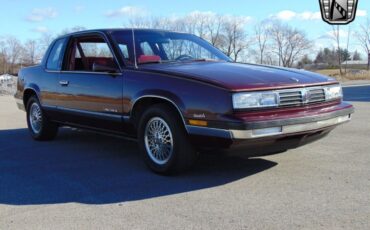 Oldsmobile-Cutlass-Coupe-1988-Burgundy-Burgundy-101175-9