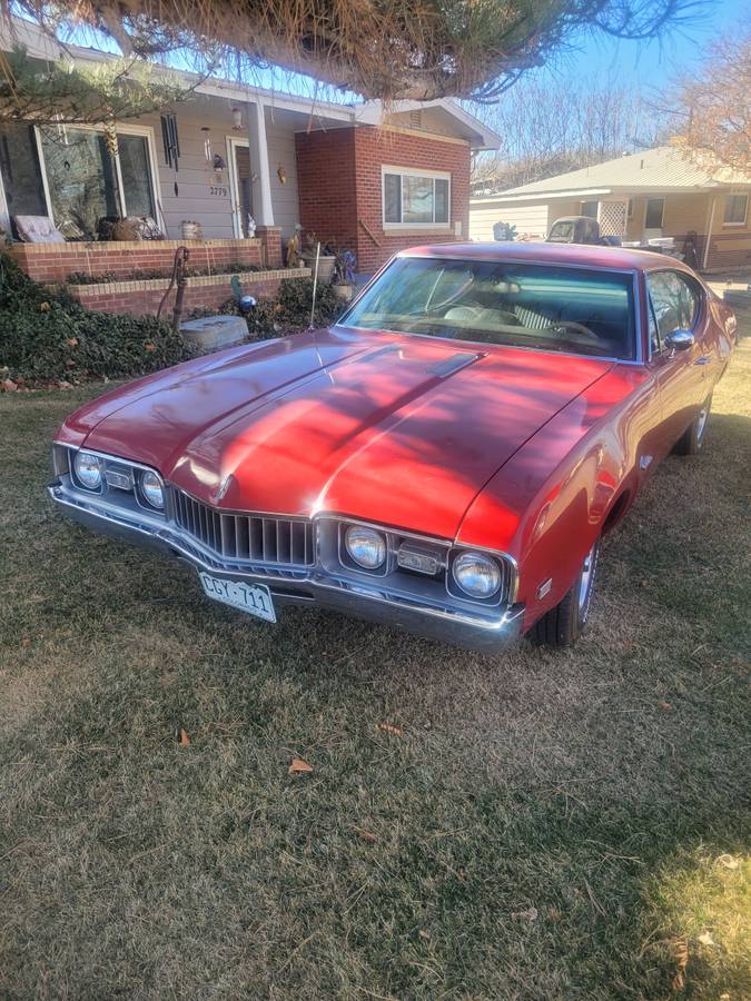 Oldsmobile-Cutlass-coupe-1968-red-110240-6