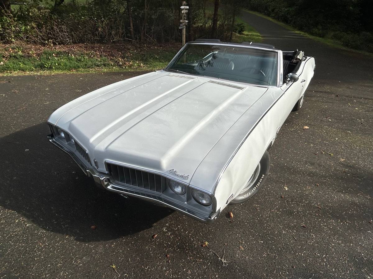 Oldsmobile-Cutlass-s-convertible-1969-1609-4