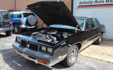 Oldsmobile-Cutlass-salon-1986-black-105734-7