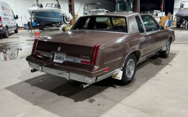 Oldsmobile-Cutlass-supreme-1983-brown-183524-3