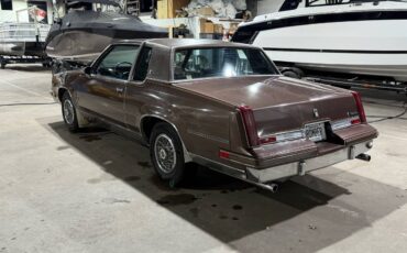 Oldsmobile-Cutlass-supreme-1983-brown-183524-4