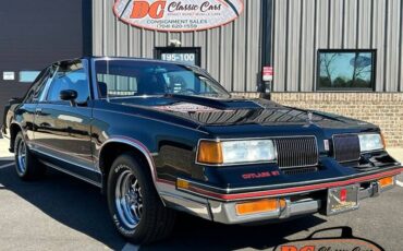 Oldsmobile-Cutlass-supreme-classic-1988-black-102632-1