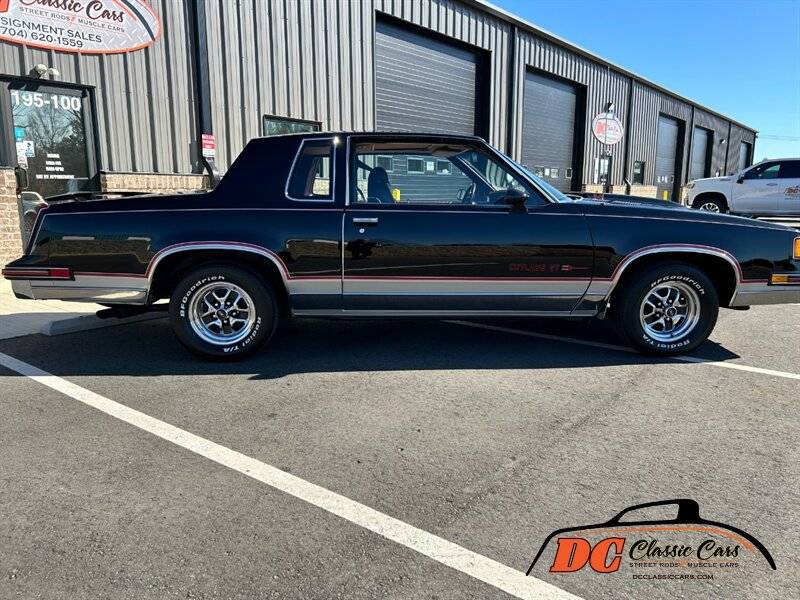 Oldsmobile-Cutlass-supreme-classic-1988-black-102632-11